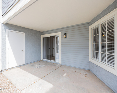 2910 W Marconi Avenue - Photo Thumbnail 20
