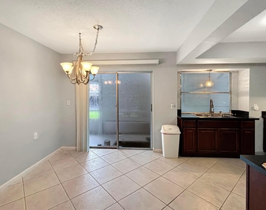 3154 Meridian Way S - Photo Thumbnail 9