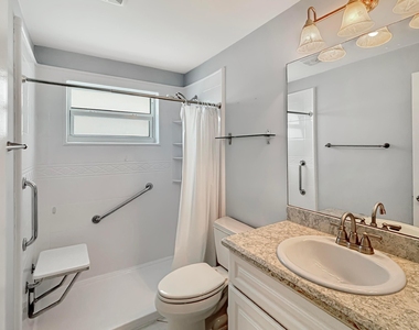 3154 Meridian Way S - Photo Thumbnail 13