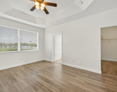 7029 Ambrosia Lane - Photo Thumbnail 8
