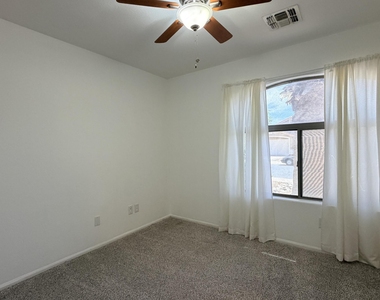 43036 W Anne Lane - Photo Thumbnail 8