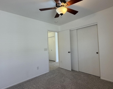 43036 W Anne Lane - Photo Thumbnail 6