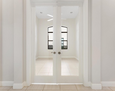 241 Se Fascino Circle - Photo Thumbnail 11