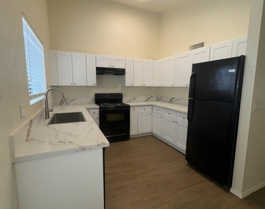 1244 W Sand Dune Drive - Photo Thumbnail 3