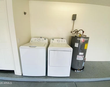 1524 W Mission Drive - Photo Thumbnail 15