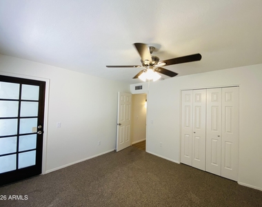 1524 W Mission Drive - Photo Thumbnail 7