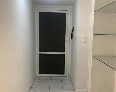 3951 Ne 18th Avenue - Photo Thumbnail 3