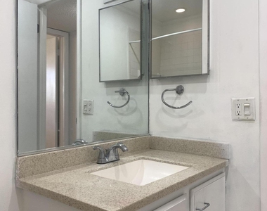 3951 Ne 18th Avenue - Photo Thumbnail 16