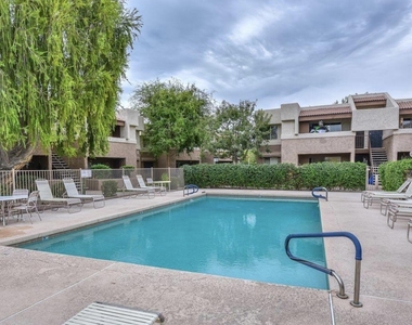 4444 E Paradise Village Parkway N - Photo Thumbnail 21