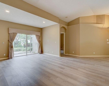 6183 Floral Lakes Drive - Photo Thumbnail 2