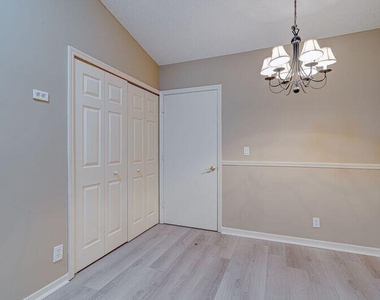 6183 Floral Lakes Drive - Photo Thumbnail 18