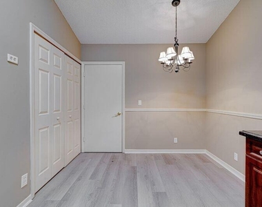 6183 Floral Lakes Drive - Photo Thumbnail 8