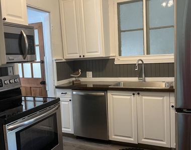 2911 Fairway Drive - Photo Thumbnail 11