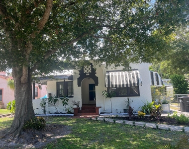 2911 Fairway Drive - Photo Thumbnail 10