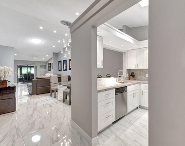 10927 Dolphin Palm Court - Photo Thumbnail 2