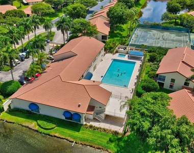 10927 Dolphin Palm Court - Photo Thumbnail 30