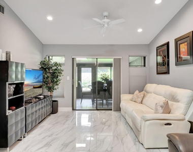 10927 Dolphin Palm Court - Photo Thumbnail 6