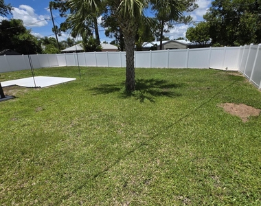 2135 19th Avenue Sw - Photo Thumbnail 29