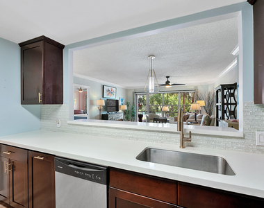10777 W Sample Road - Photo Thumbnail 6