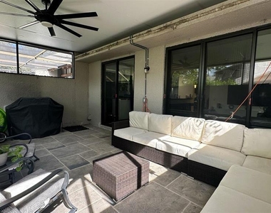 11205 Nw 15th Street - Photo Thumbnail 5
