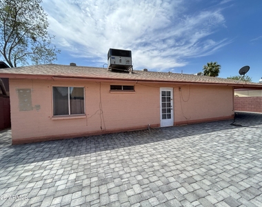 4014 W Christy Drive - Photo Thumbnail 15
