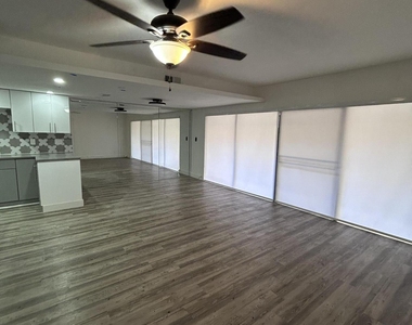 8017 Nw 27th Court - Photo Thumbnail 1