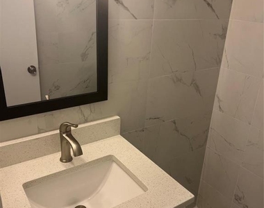 22615 Sw 66th Avenue - Photo Thumbnail 2