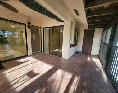 30 Pelican Pointe Drive - Photo Thumbnail 17