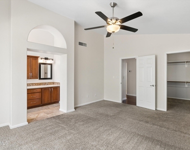 6756 W Morrow Drive - Photo Thumbnail 31