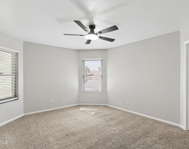 6756 W Morrow Drive - Photo Thumbnail 23
