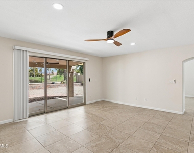 6756 W Morrow Drive - Photo Thumbnail 22