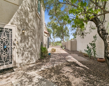 6756 W Morrow Drive - Photo Thumbnail 45