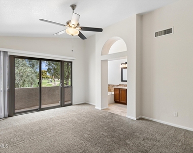 6756 W Morrow Drive - Photo Thumbnail 29