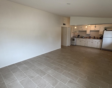 10606 W Oakmont Drive - Photo Thumbnail 3