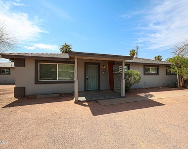 2919 E Oak Place - Photo Thumbnail 1