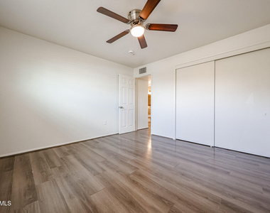 2919 E Oak Place - Photo Thumbnail 20