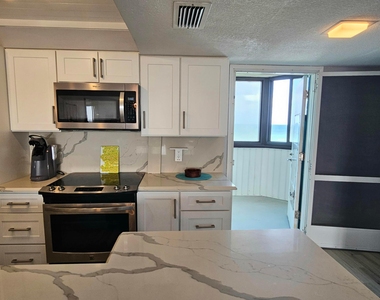 1357 Ne Ocean Boulevard - Photo Thumbnail 17
