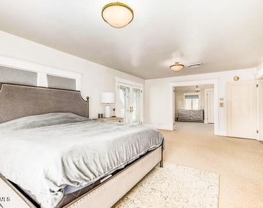 35 S Fairway Court - Photo Thumbnail 17