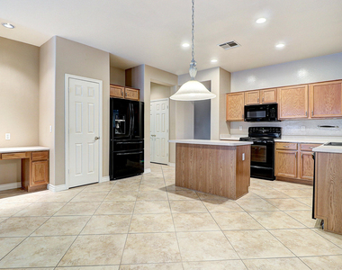 8212 W Joedad Terrace - Photo Thumbnail 4