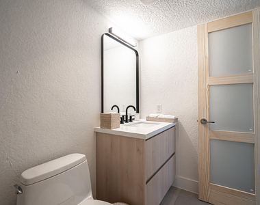 5200 N Ocean Boulevard - Photo Thumbnail 11