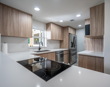 5200 N Ocean Boulevard - Photo Thumbnail 16