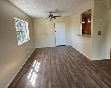 1407 Ne 56th Street - Photo Thumbnail 7