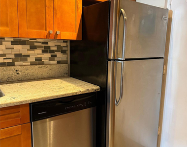 1407 Ne 56th Street - Photo Thumbnail 4