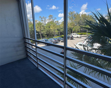 1407 Ne 56th Street - Photo Thumbnail 16