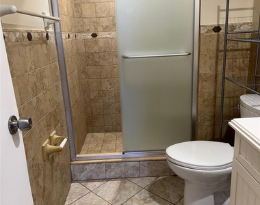 1407 Ne 56th Street - Photo Thumbnail 11