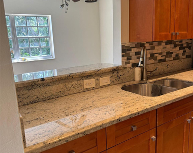 1407 Ne 56th Street - Photo Thumbnail 6