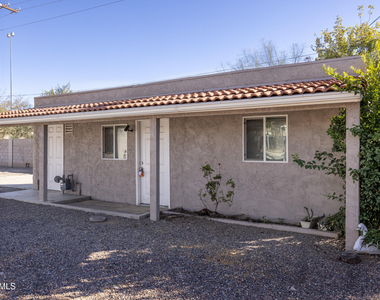 2501 W Belmont Avenue - Photo Thumbnail 1