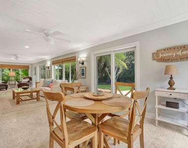 5531 Hibiscus Road - Photo Thumbnail 12