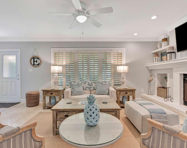 5531 Hibiscus Road - Photo Thumbnail 2