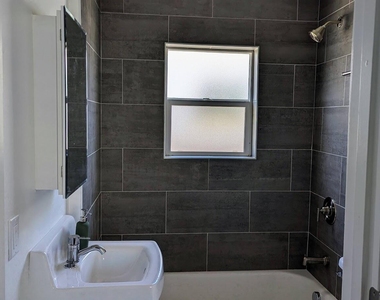 1620 E Apache Boulevard - Photo Thumbnail 6